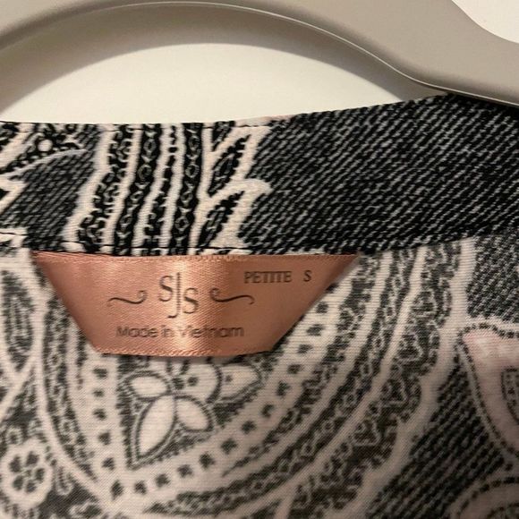 SJS Womens Sleeveless Paisley Print Button Down Top Size Petite S Black - Picture 3 of 3